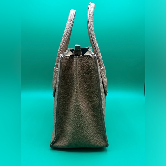 Angela Roi Handbag 
Light brown/Tan - Picture 4 of 4